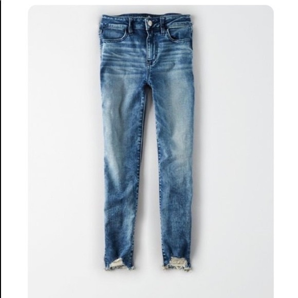 American Eagle Cropped Jeans - Picture 1 of 1
